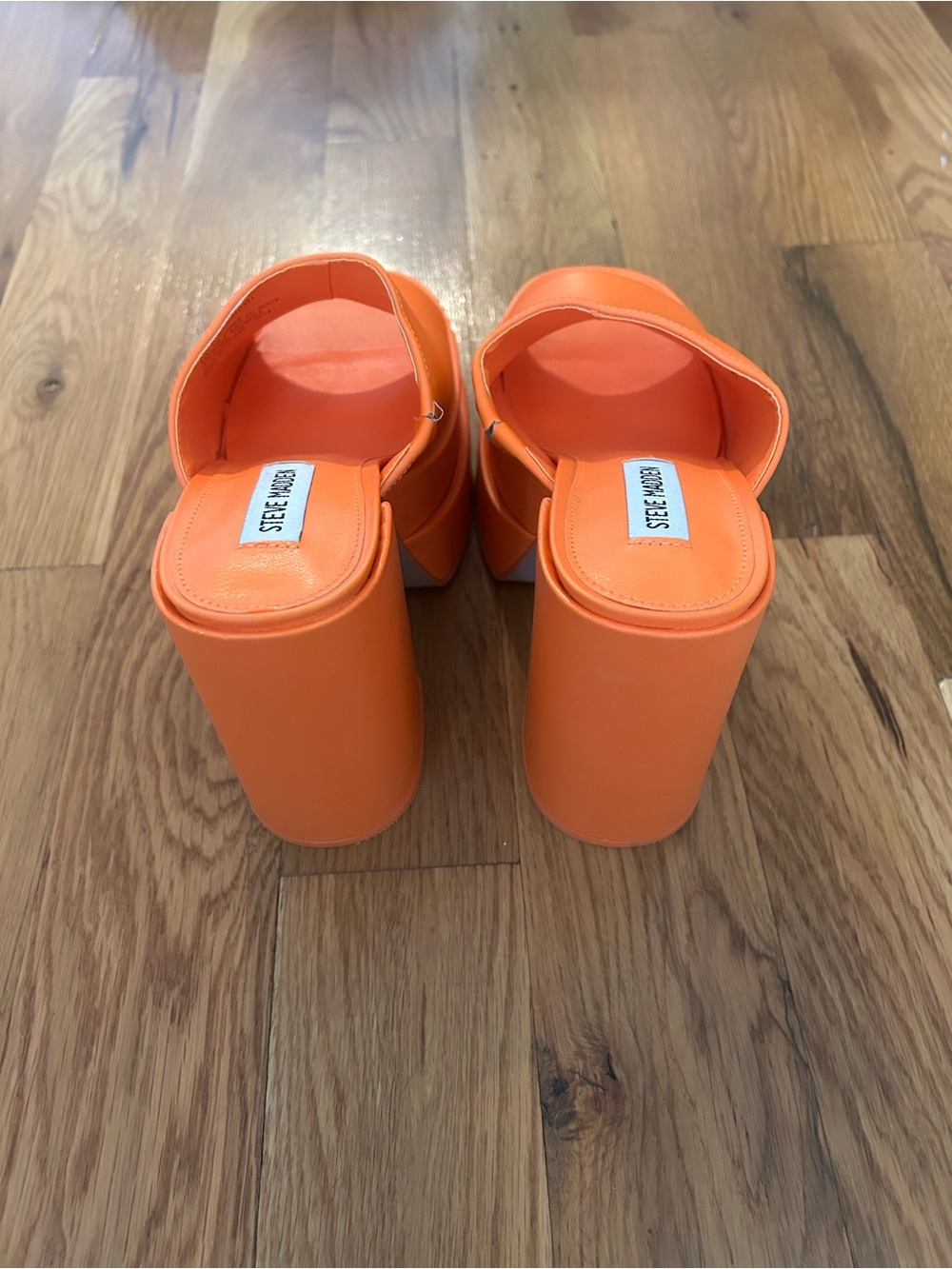 NIB Steve Madden Orange Platform Sandals - Picture 5 of 6